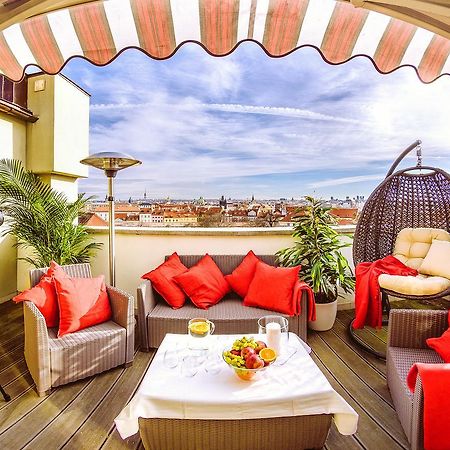 President Apt By Prague Castle, Views Buitenkant foto